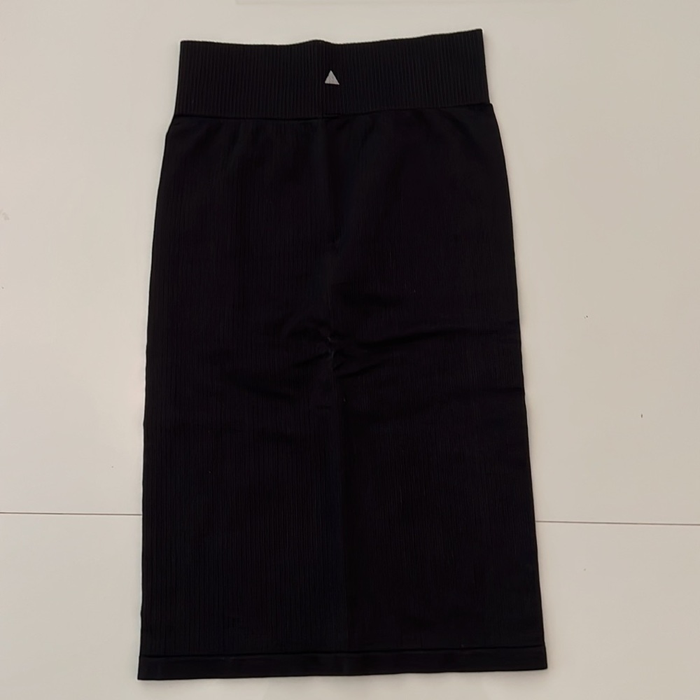 Balance Athletica Black Linear Midi Skirt Small